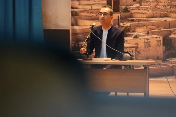 نشست فرهنگی با موضوع: تحلیل وقایع اخیر کشور
 3