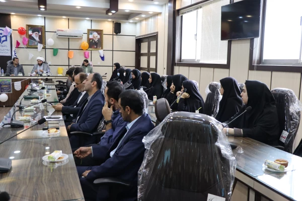 ابراهیم صفری سرپرست امورپردیس های گیلان در جشن میلاد پیامبر(ص) و گرامیداشت هفته وحدت گفت: 2