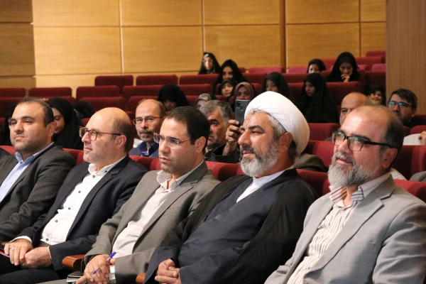 دانشگاه قوی محصول قوی تولید می کند 3