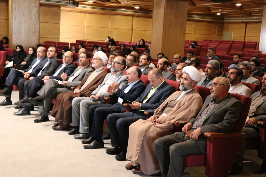 دانشگاه قوی محصول قوی تولید می کند 13