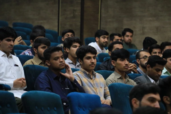 اتحاد مسلمین داروی شفابخش و موجب عزت آنان در دنیا و آخرت است.
 5