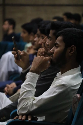 اتحاد مسلمین داروی شفابخش و موجب عزت آنان در دنیا و آخرت است.
 7