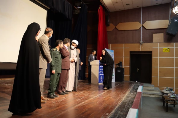 برگزاری مراسم آغاز سال تحصیلی و آئین استقبال از نودانشجو معلمان در دانشگاه فرهنگیان استان ایلام 9