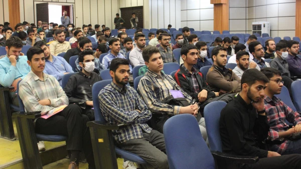 در حرفه معلمی به اصل لذت برسید زیرا این شغل الهی است
 7