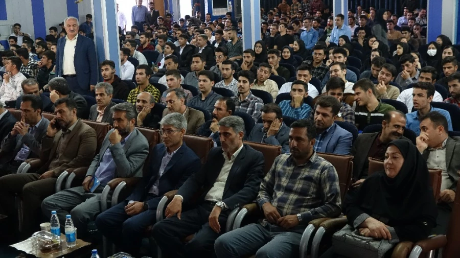 مراسم استقبال از نو دانشجومعلمان پردیس های دانشگاه فرهنگیان استان کردستان
 8