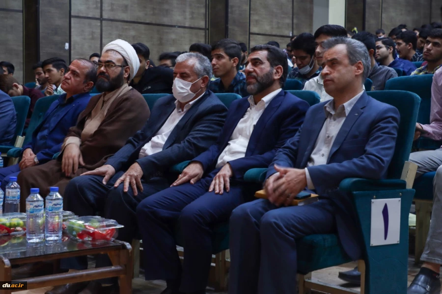 آیین استقبال از دانشجومعلمان ورودی 1401
 11