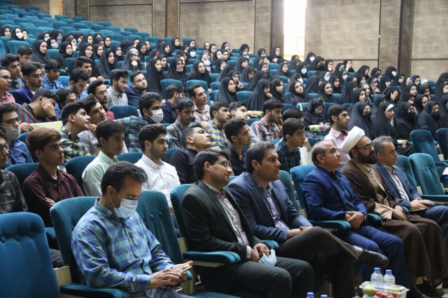 آیین استقبال از دانشجومعلمان ورودی 1401
 6