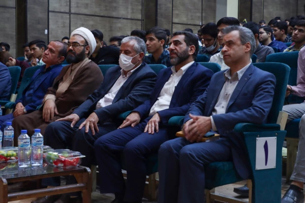 آیین استقبال از دانشجومعلمان ورودی 1401
 12