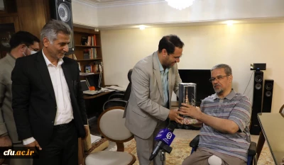 در راستای تقدیر و قدرشناسی از مقام والای جانبازان، انجام شد:

دیدار هیات رئیسه دانشگاه فرهنگیان با جانباز والامقام، محمود فارسی