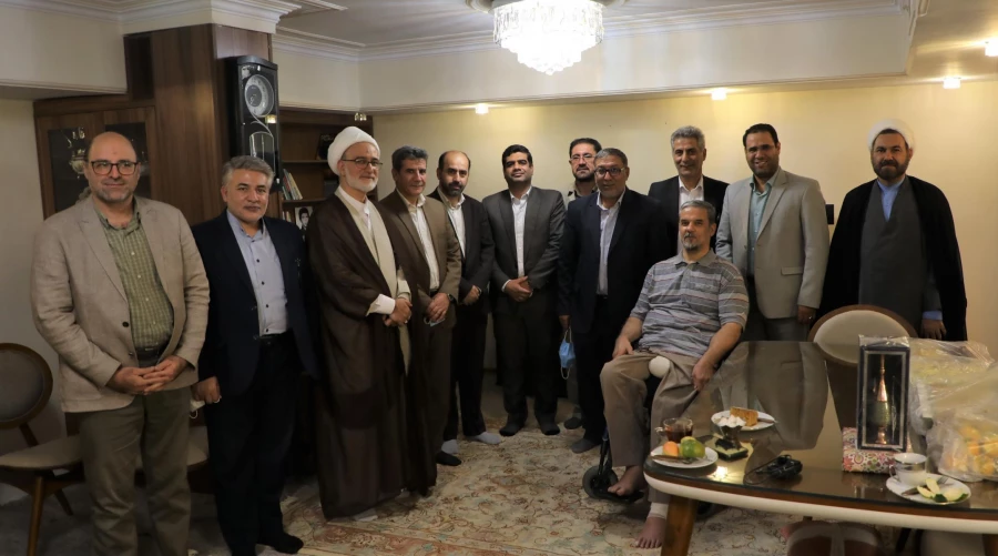 دیدار هیات رئیسه دانشگاه فرهنگیان با جانباز والامقام،محمد فارسی 9