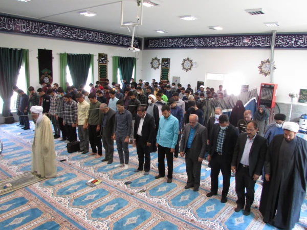 دانشجو معلمان مشعل داران هدایت هستند 3