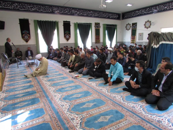 دانشجو معلمان مشعل داران هدایت هستند 6