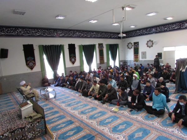 دانشجو معلمان مشعل داران هدایت هستند 8