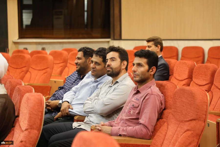 تکریم از خادمان امام حسین(ع) در موکب دانشگاه فرهنگیان در کربلا 8