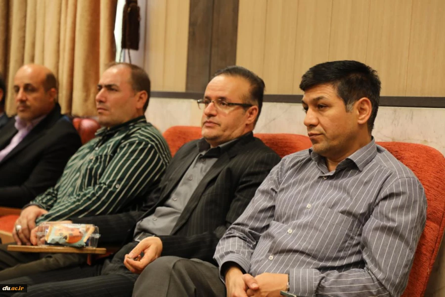 تکریم از خادمان امام حسین(ع) در موکب دانشگاه فرهنگیان در کربلا 10