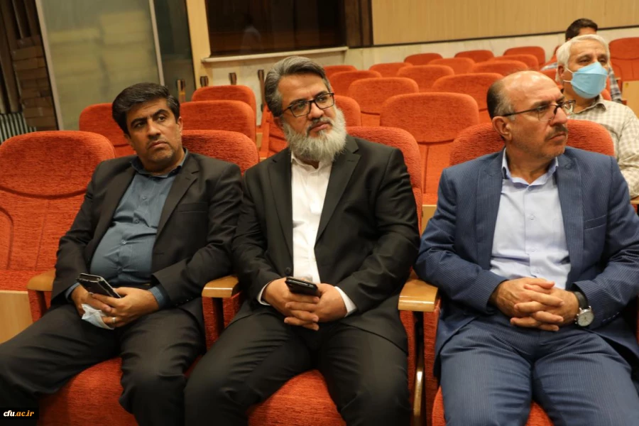 تکریم از خادمان امام حسین(ع) در موکب دانشگاه فرهنگیان در کربلا 12