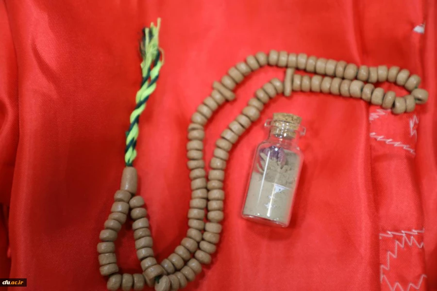 تکریم از خادمان امام حسین(ع) در موکب دانشگاه فرهنگیان در کربلا