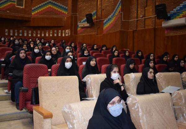 آیین استقبال از نو دانشجو معلمان ورودی 1401 دانشگاه فرهنگیان کرمانشاه 7