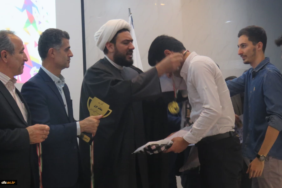 جشن گرامیداشت هفته تربیت بدنی و تجلیل از مقام آوران مسابقات ورزشی 10