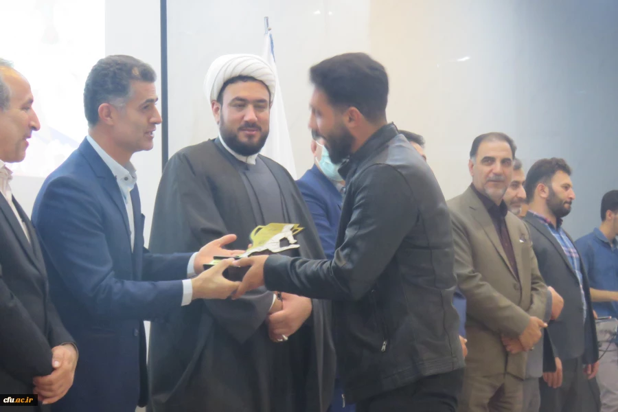 جشن گرامیداشت هفته تربیت بدنی و تجلیل از مقام آوران مسابقات ورزشی 11