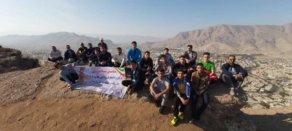 مسابقات ورزشی به مناسبت هفته تربیت بدنی با حضور اساتید، دانشجویان و کارکنان دانشگاه فرهنگیان لرستان پردیس علامه طباطبایی خرم آباد. 10