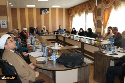 به میزبانی دانشگاه فرهنگیان کرمان برگزار شد:

کارگاه آموزشی دوره توانمند سازی مدیران و کارشناسان فرهنگی و اجتماعی قطب یک کشوری 