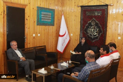 در نشست رئیس دانشگاه فرهنگیان استان بوشهر با مدیرعامل جمعیت هلال احمر استان تاکید شد:

ضرورت تقویت همکاری های مشترک دانشگاه فرهنگیان و هلال احمر استان