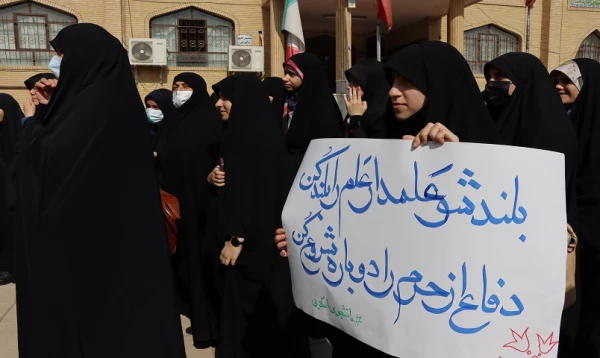 اعلام انزجار دانشجو معلمان دختر پردیس حضرت معصومه(س) از حوادث اخیر
 8