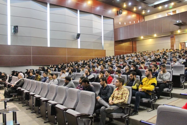 کرسی مناظره دانشجویی با عنوان گشت ارشاد، الزامات، باید و نبایدها 4