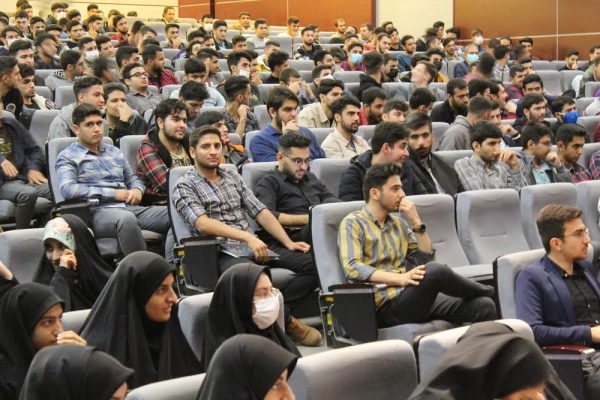 کرسی مناظره دانشجویی با عنوان گشت ارشاد، الزامات، باید و نبایدها 8