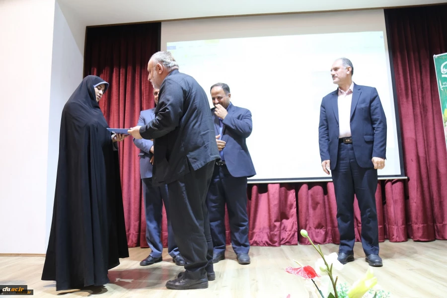 مراسم تکریم و معارفه سرپرست پردیس امام خمینی(ره) گرگان برگزار شد. 9