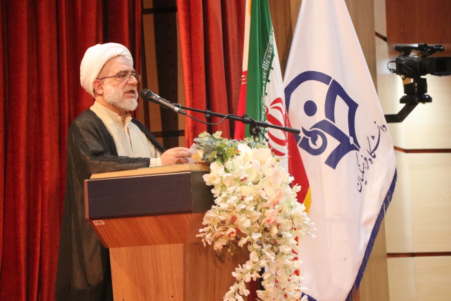 مراسم دانشجویان دختر جدیدالورود سال 1401 دانشگاه فرهنگیان استان اصفهان 8