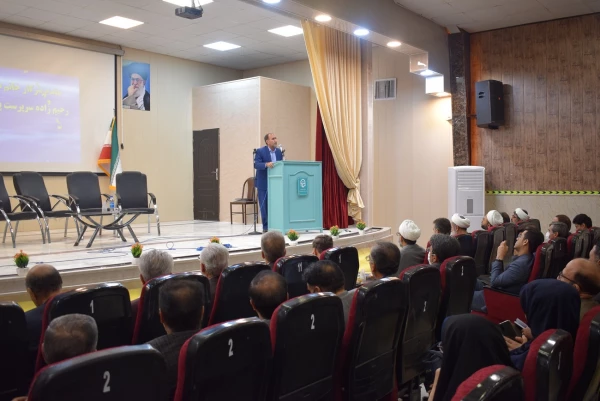 دکتر عظیم عظیمی به عنوان مدیر امور پردیس های دانشگاه فرهنگیان استان کرمانشاه معرفی شد. 8