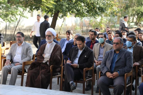 سیزده آبان روز بزرگداشت مقام بصیرت است 3