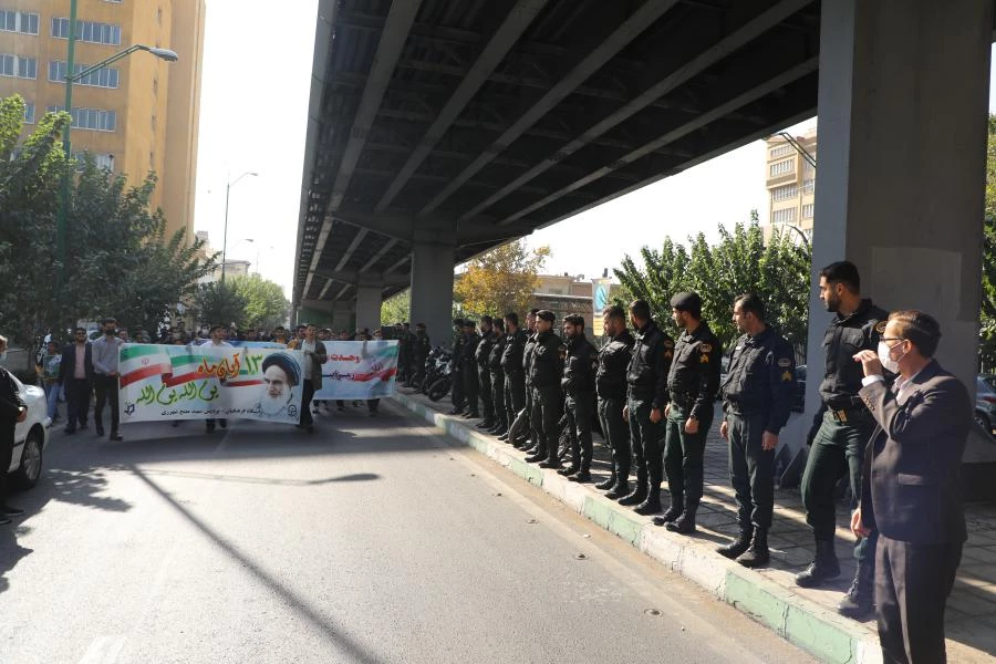 حضور خانواده دانشگاه فرهنگیان در راهپیمایی یوم الله 13 آبان 8