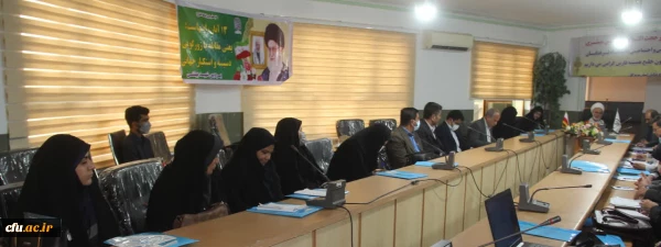 سیاست معاونت فرهنگی و اجتماعی در برنامه ریزی فعالیت های این حوزه توجه به زیست بوم ها و دوری از تمرکز گرایی است 2