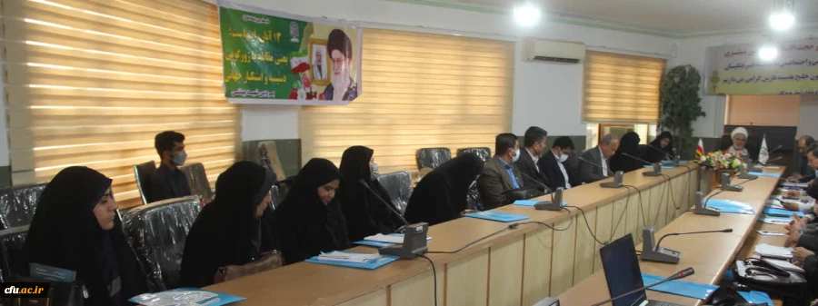 سیاست معاونت فرهنگی و اجتماعی در برنامه ریزی فعالیت های این حوزه توجه به زیست بوم ها و دوری از تمرکز گرایی است 2