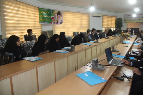 سیاست معاونت فرهنگی و اجتماعی در برنامه ریزی فعالیت های این حوزه توجه به زیست بوم ها و دوری از تمرکز گرایی است 3