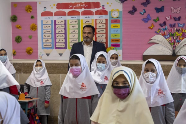 بازدید از مدارس مجری طرح کارورزی در استان یزد
 7