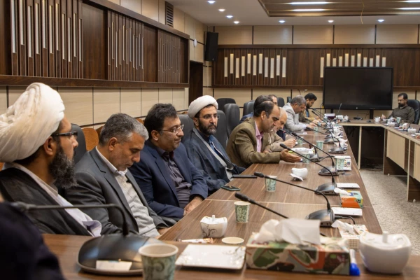 نشست مشاور وزیر آموزش و پرورش با اعضای هیات علمی و کارمندان دانشگاه
 2