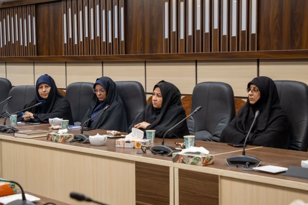 نشست مشاور وزیر آموزش و پرورش با اعضای هیات علمی و کارمندان دانشگاه
 3