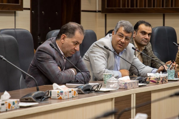 نشست مشاور وزیر آموزش و پرورش با اعضای هیات علمی و کارمندان دانشگاه
 7