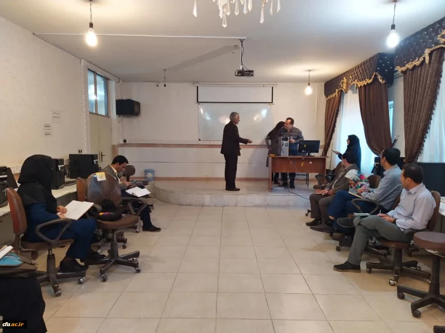 برگزاری دوره بازآموزی درس کارورزی 1 و 3 با حضور استادان درس کارورزی نیمسال اول سال تحصیلی 1402-1401 4