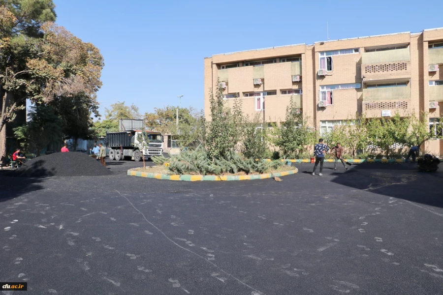 اجرای پروژه آسفالت محوطه پردیس بنت الهدی صدر قزوین 11