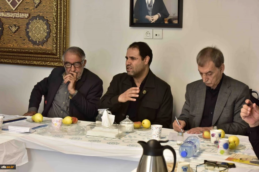 حمایت مدیریت همکاری ها و ارتباطات علمی و بین المللی دانشگاه از انجمن خیرین حامی دانشگاه فرهنگیان 3