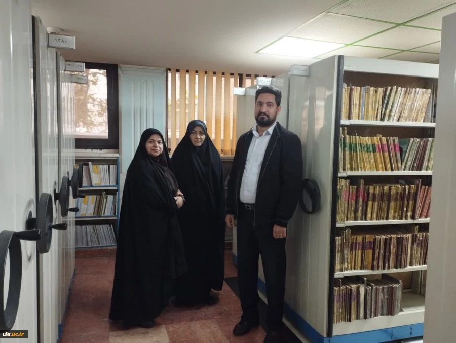بازدید ا کتابخانه و مرکز اسناد  2