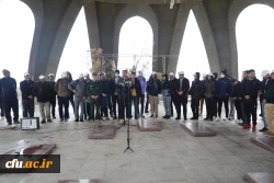 رسالت معلمان روشنایی بخشی و روشنگری است 3