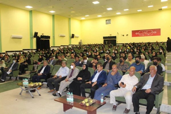 آئین رونمایی از کتاب شناختنامه شعر زنان بوشهر در پردیس بنت الهدی صدر برگزار شد  3