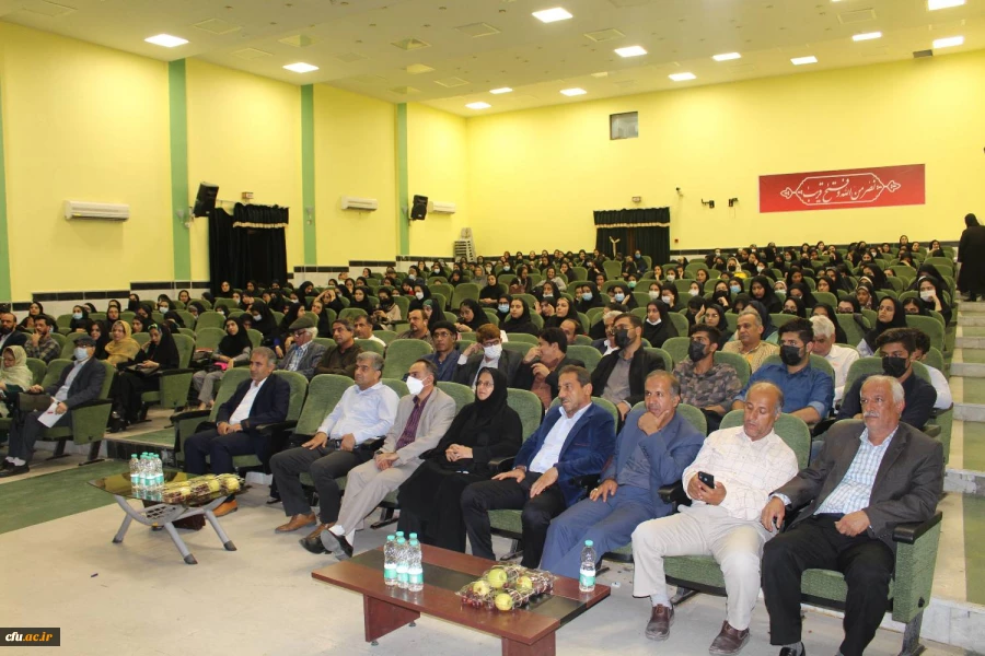 آئین رونمایی از کتاب شناختنامه شعر زنان بوشهر در پردیس بنت الهدی صدر برگزار شد  3