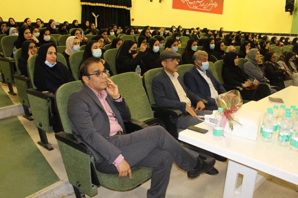 آئین رونمایی از کتاب شناختنامه شعر زنان بوشهر در پردیس بنت الهدی صدر برگزار شد  9